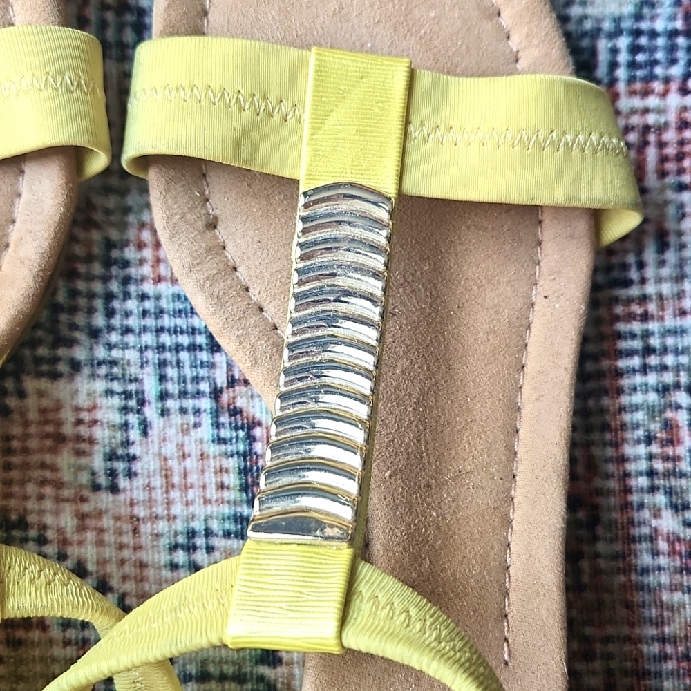 ALFANI | Bright Wedge Sandals - Picture 3 of 9